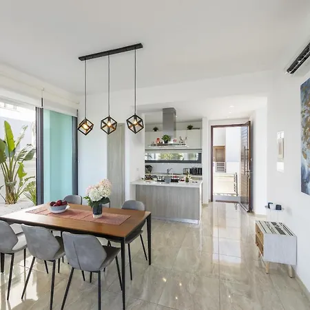 Pernera Villa Protarász