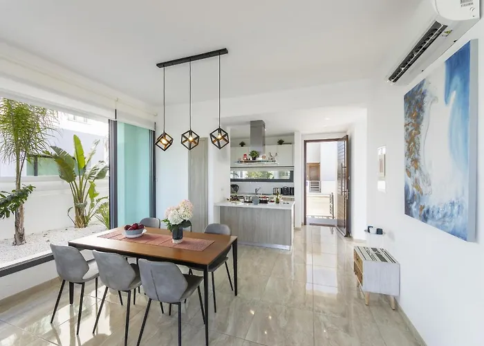 Pernera Vila Protaras